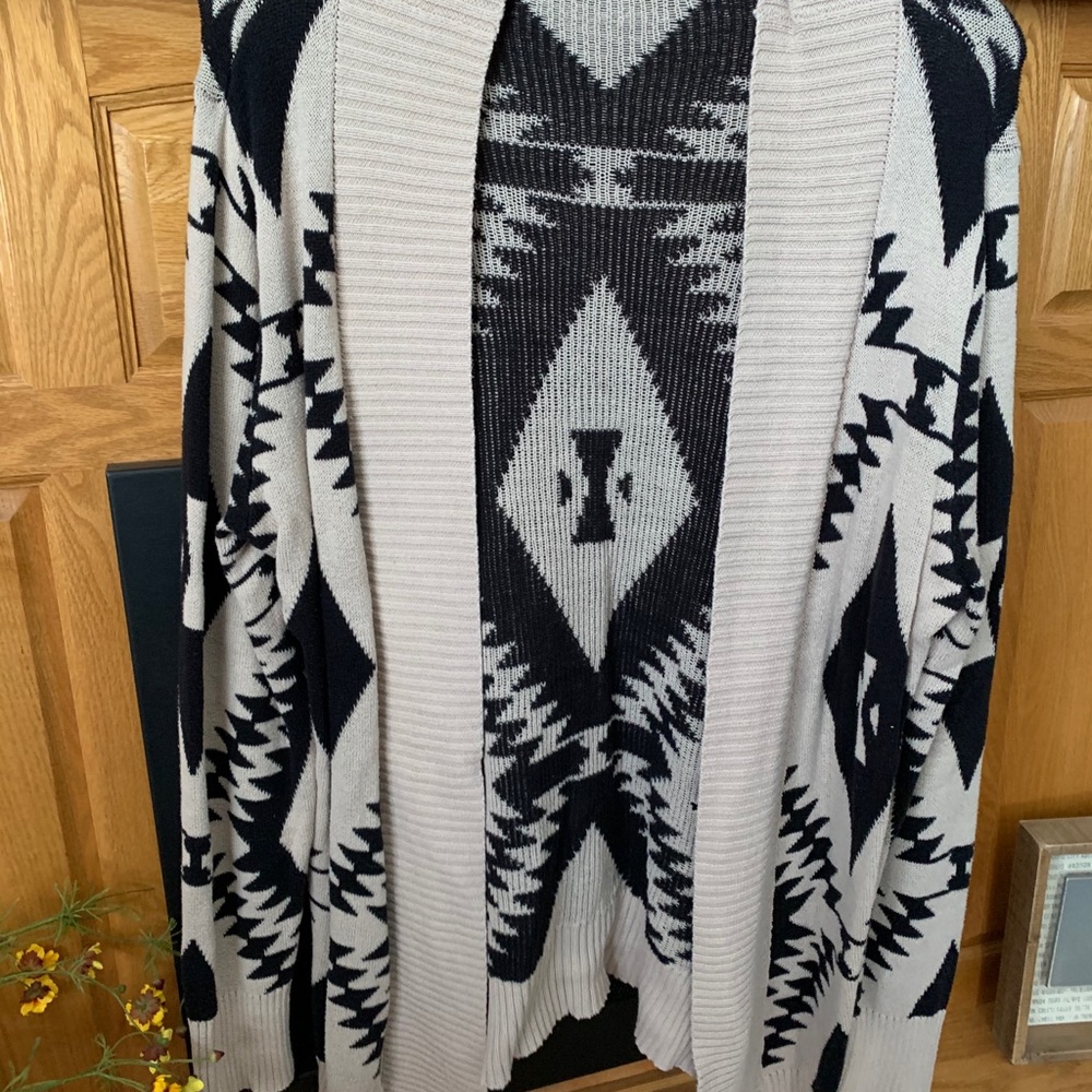 Maurices tan/black cardigan